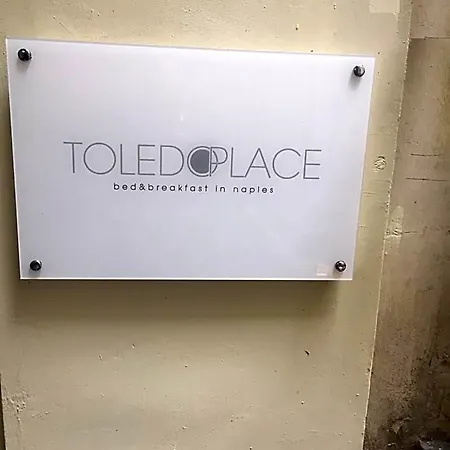 לינה וארוחת בוקר Toledo Place נאפולי